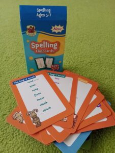 Mity obalone! Jak Dyktanda Ortograficzne Stają się Ciekawym Elementem Zabawy dla Dzieci 2 spelling cards